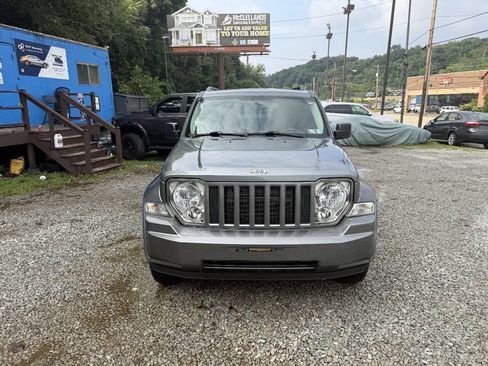 Used 2012 Jeep Liberty Sport w/ Popular Equipment Group AWD/4WD image 5
