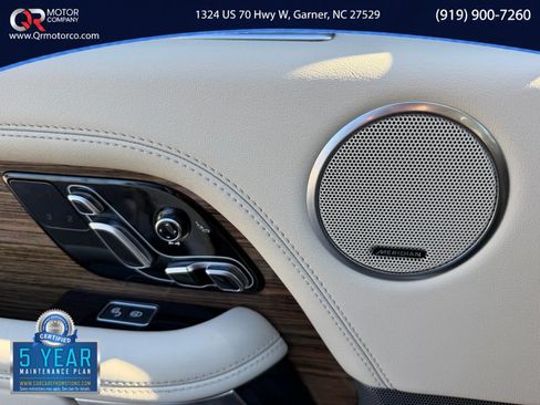 Used 2019 Land Rover Range Rover HSE AWD/4WD image 21