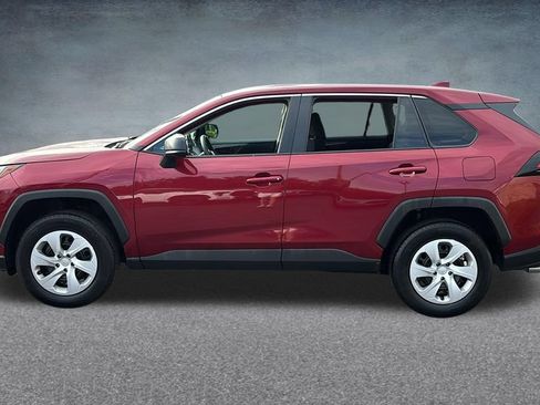 Used 2025 Toyota RAV4 LE AWD/4WD image 3