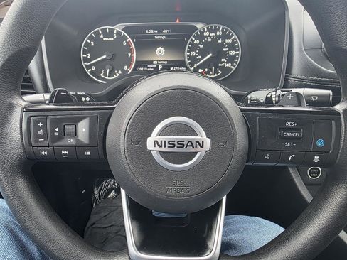 Used 2021 Nissan Rogue SV image 12