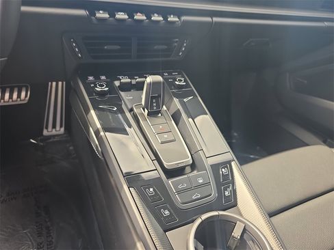 Used 2025 Porsche 911 Carrera 4 GTS image 30