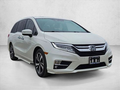 Used 2019 Honda Odyssey Elite image 3