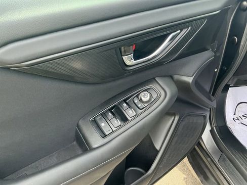 Used 2025 Subaru Outback Premium AWD/4WD image 19