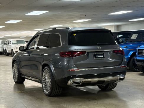 New 2026 Mercedes-Benz Maybach GLS 600 4MATIC image 8