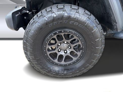 Used 2022 Jeep Wrangler Unlimited Sport w/ Xtreme Recon 35" Tire Package AWD/4WD image 13
