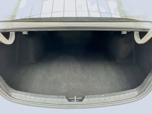 Used 2022 Kia K5 LXS image 17