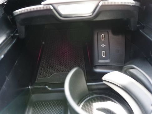 Certified 2025 Mercedes-Benz GLC 300 4MATIC image 36