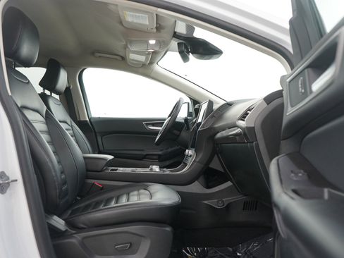 Used 2024 Ford Edge SEL image 11
