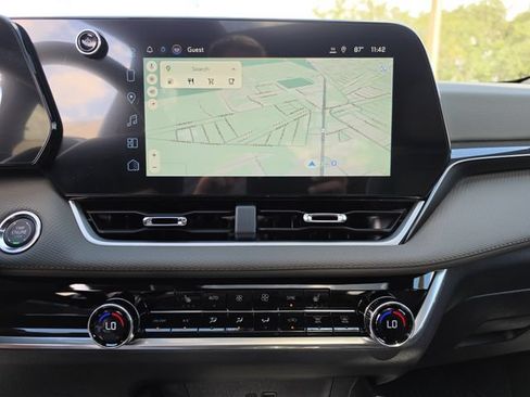 New 2027 Chevrolet Equinox LT w/ Convenience Package II FWD image 23