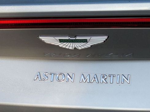 Used 2019 Aston Martin V8 Vantage Coupe RWD image 8