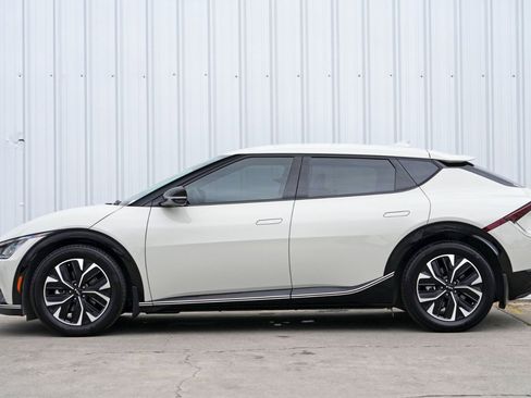 Used 2023 Kia EV6 Wind image 8