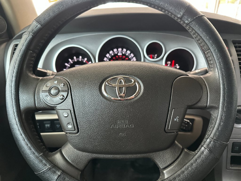 Used 2011 Toyota Tundra Limited w/ Memory Pkg AWD/4WD image 20