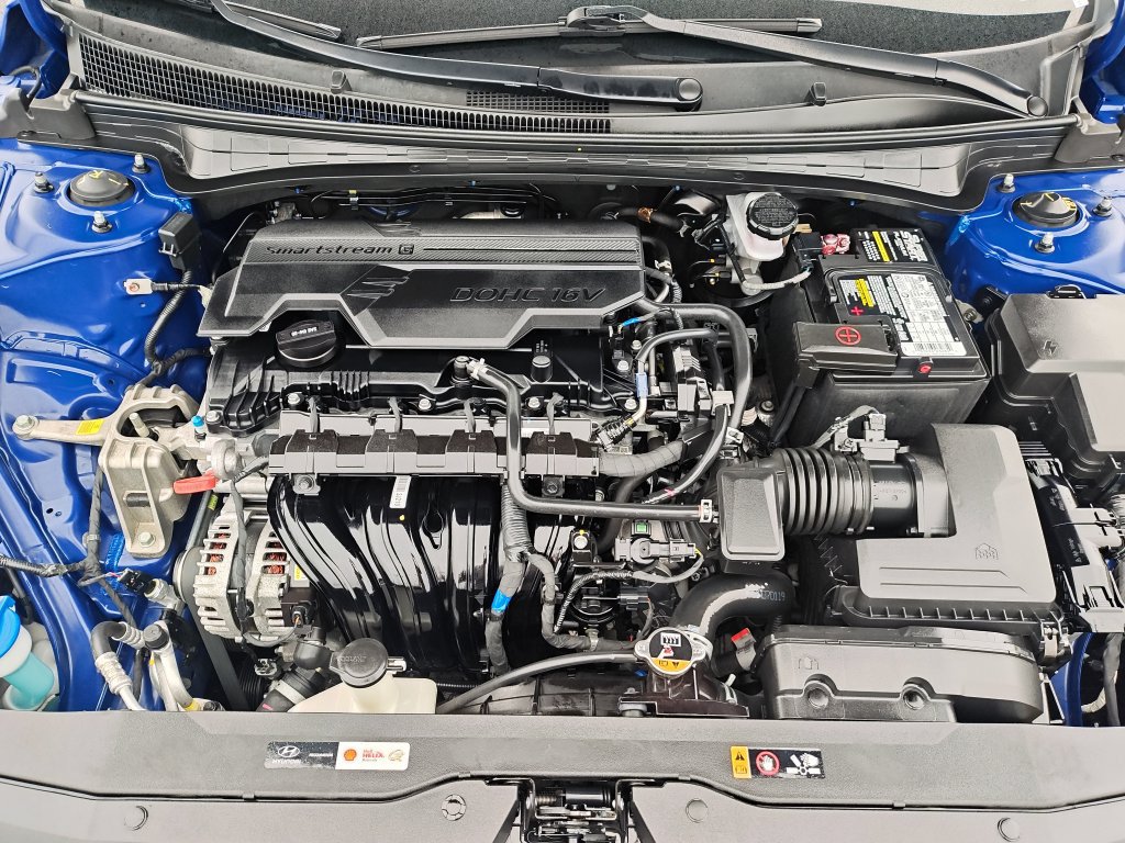 Used 2023 Hyundai Elantra SEL FWD image 24