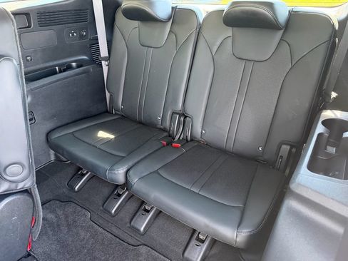 Used 2023 Kia Sorento EX FWD image 15