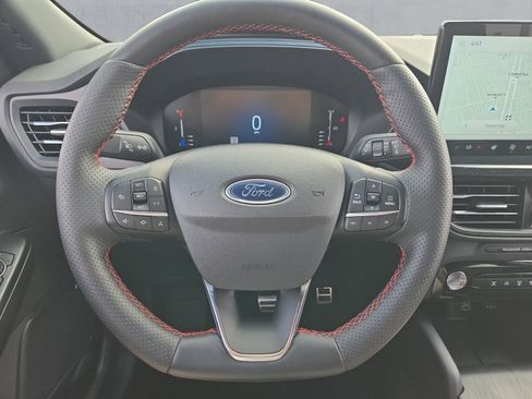 Used 2024 Ford Escape ST-Line w/ Tech Pack #1 AWD/4WD image 13