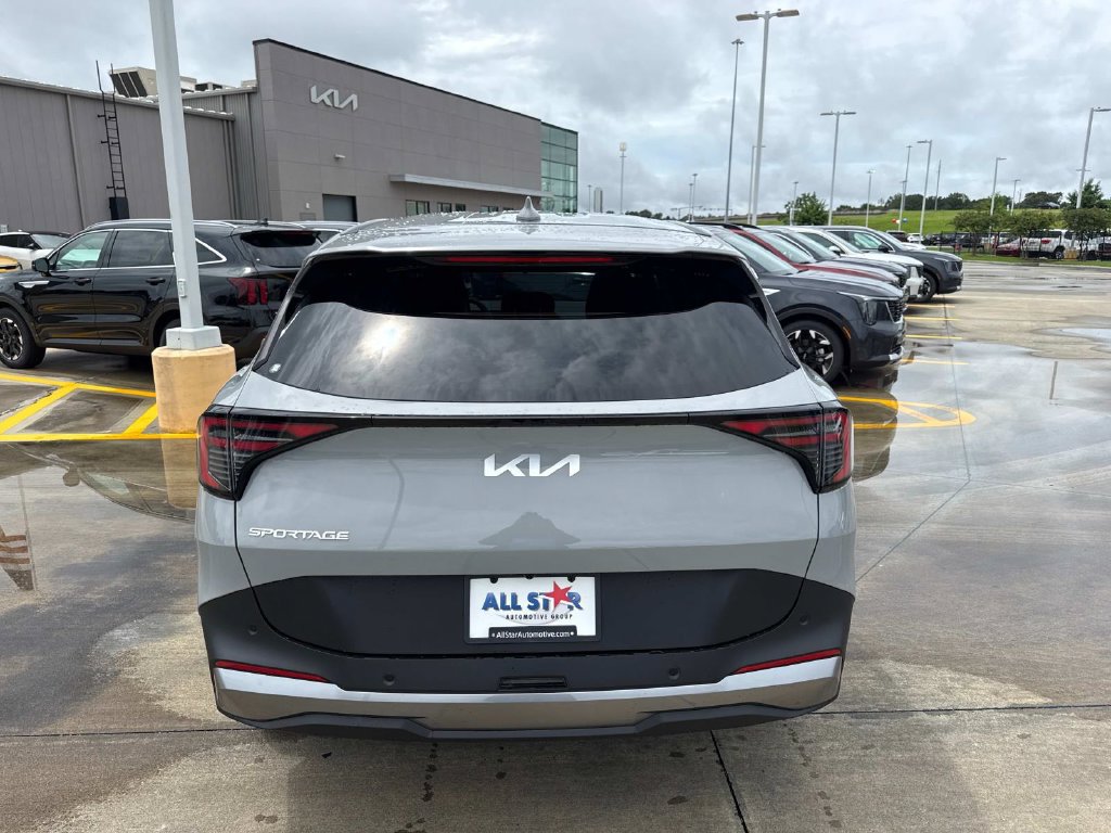New 2026 Kia Sportage SX FWD image 7