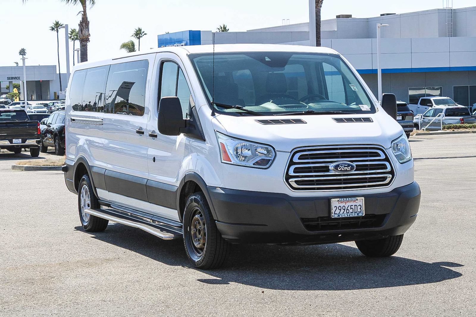Used 2018 Ford Transit 350 XLT RWD image 3