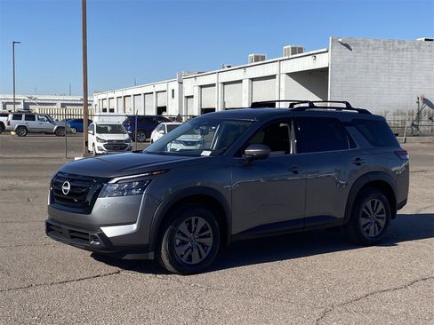 New 2025 Nissan Pathfinder SV w/ Black Appearance Package image 2