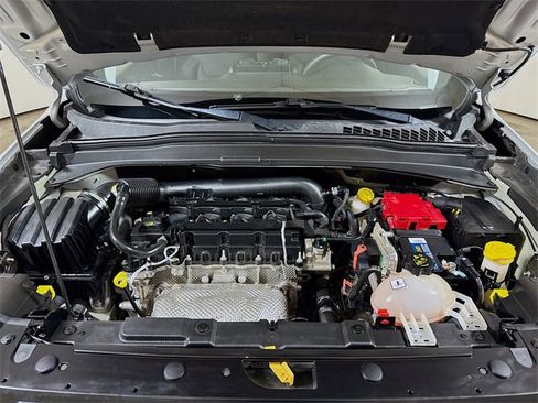 Used 2021 Jeep Renegade Latitude image 26