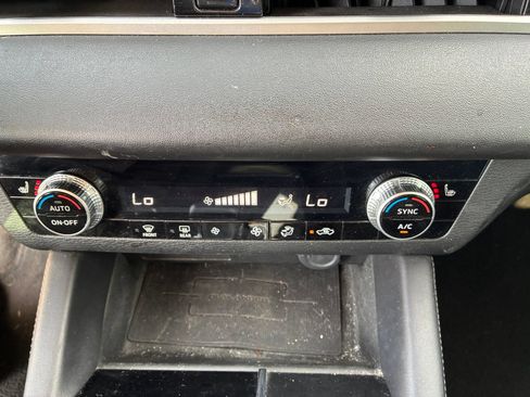Used 2022 Mitsubishi Outlander SE FWD image 9