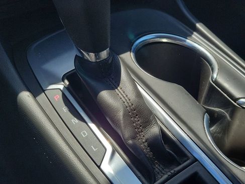 Used 2019 Chevrolet Equinox LT FWD image 29
