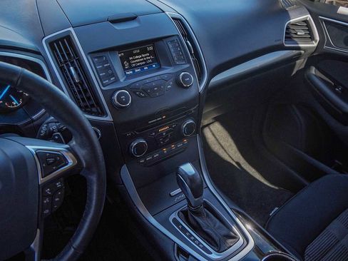 Used 2017 Ford Edge SEL image 16