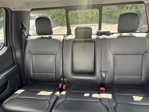 Used 2022 Ford F150 Lariat w/ Equipment Group 502A High AWD/4WD image 17