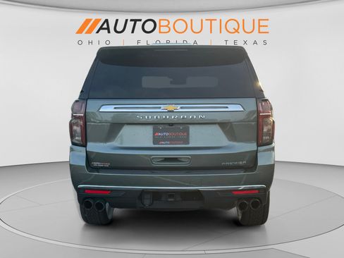 Used 2023 Chevrolet Suburban Premier AWD/4WD image 4