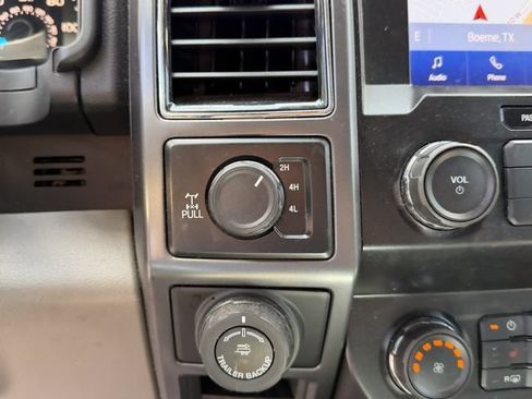 Used 2019 Ford F150 XLT w/ Equipment Group 302A Luxury AWD/4WD image 13