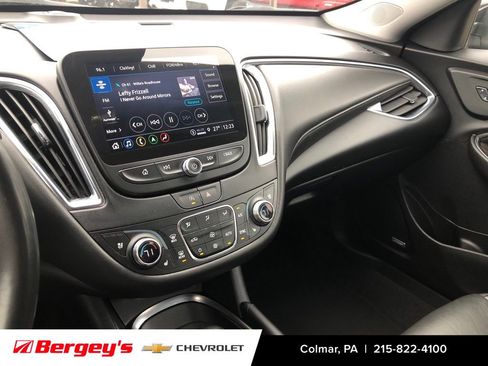 Used 2024 Chevrolet Malibu LT image 17