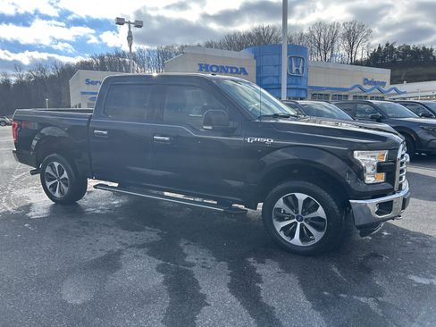 Used 2015 Ford F150 XLT w/ Equipment Group 302A Luxury image 4