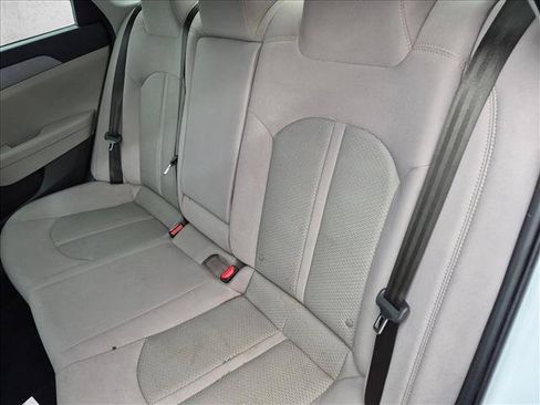 Used 2018 Hyundai Sonata SE FWD image 19