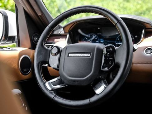 Used 2019 Land Rover Discovery HSE Luxury AWD/4WD image 19