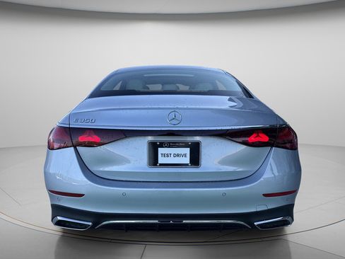 New 2026 Mercedes-Benz E 350 Sedan image 11
