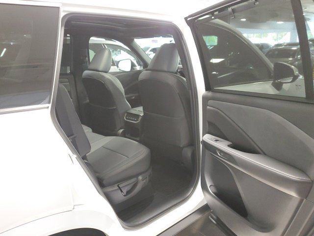 Used 2026 Lexus TX 350 AWD w/ Technology Package image 24