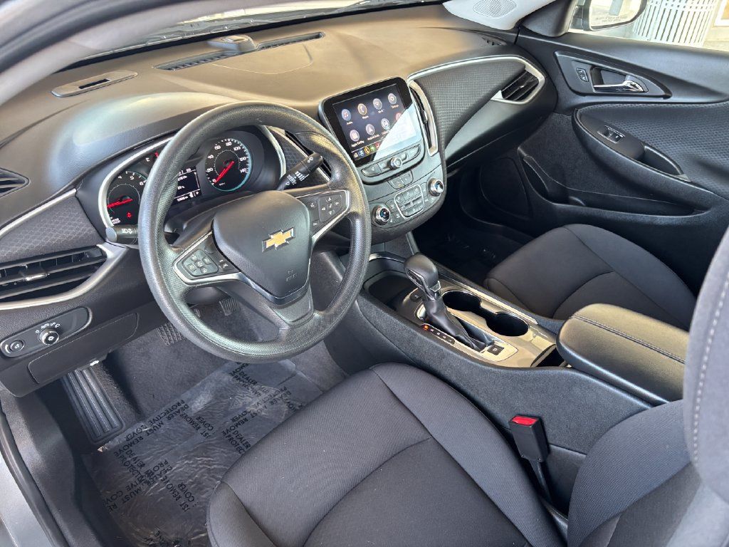 Used 2024 Chevrolet Malibu LT FWD image 8