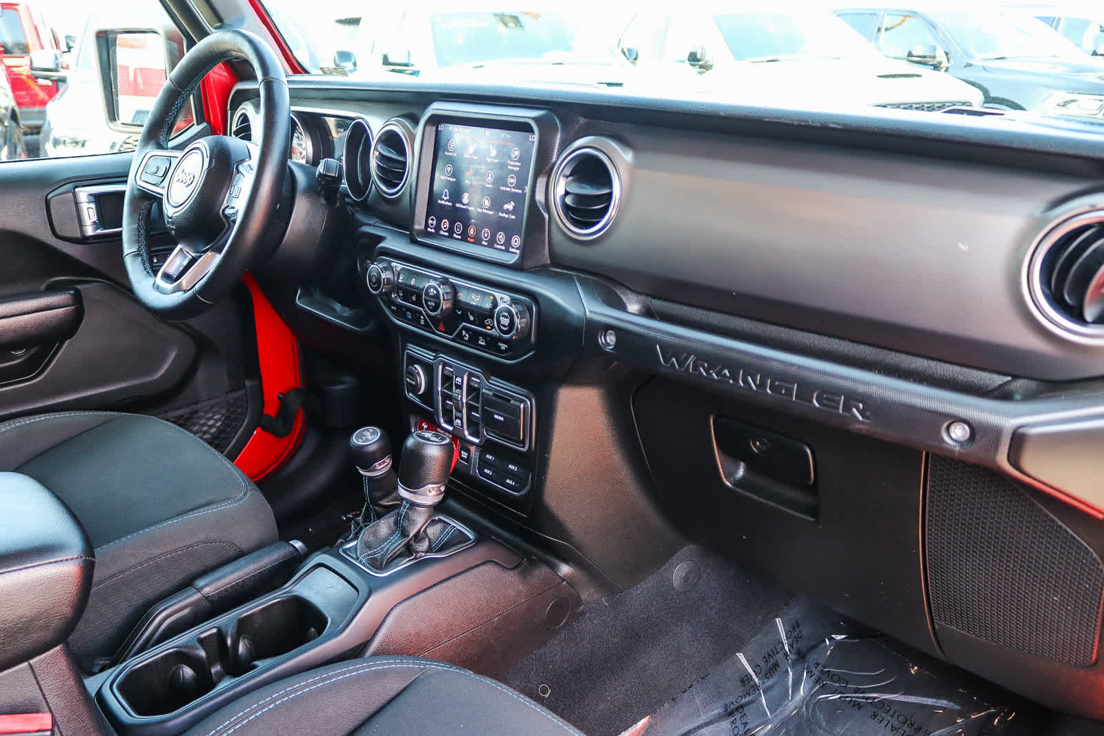 Used 2021 Jeep Wrangler Unlimited Rubicon 4xe w/ Cold Weather Group AWD/4WD image 16