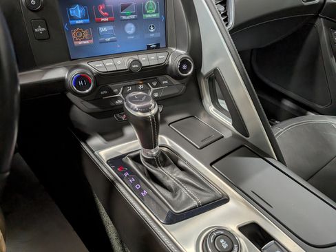 Used 2017 Chevrolet Corvette Stingray Coupe w/ 1LT image 21