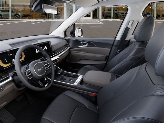 Used 2026 Kia Carnival FWD image 17