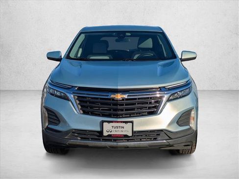 Used 2022 Chevrolet Equinox LT image 2