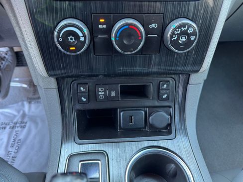 Used 2015 Chevrolet Traverse LT AWD/4WD image 20