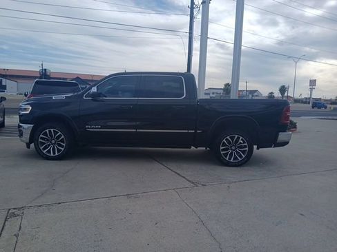 Used 2025 RAM 1500 Limited AWD/4WD image 7