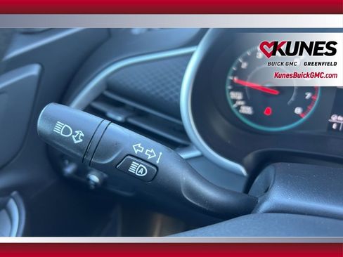 Used 2025 Chevrolet Malibu LT image 26