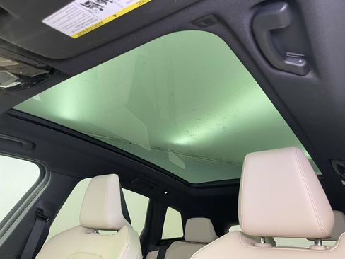 Used 2025 BMW X3 xDrive30i w/ Premium Package AWD/4WD image 18