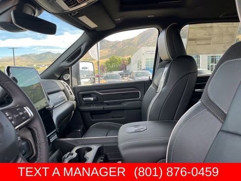 New 2026 RAM 2500 Laramie AWD/4WD image 17