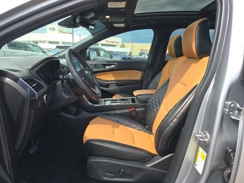 Used 2024 Ford Edge Titanium w/ Titanium Elite Package AWD/4WD image 11