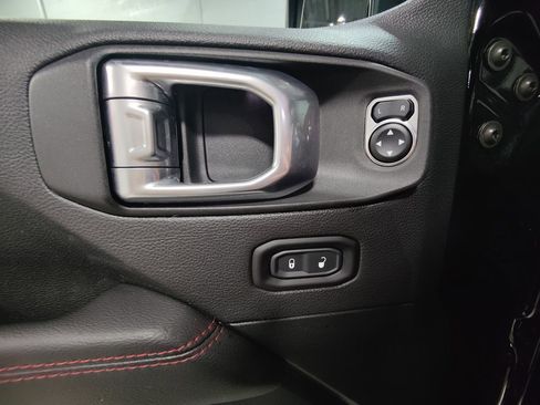 Used 2021 Jeep Wrangler Unlimited Rubicon image 24