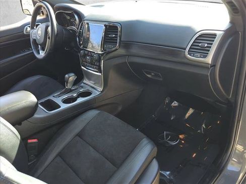 Used 2022 Jeep Grand Cherokee Laredo X image 24