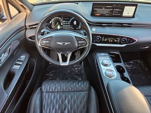 Used 2023 Genesis GV70 3.5T Sport w/ Sport Prestige Package AWD/4WD image 15