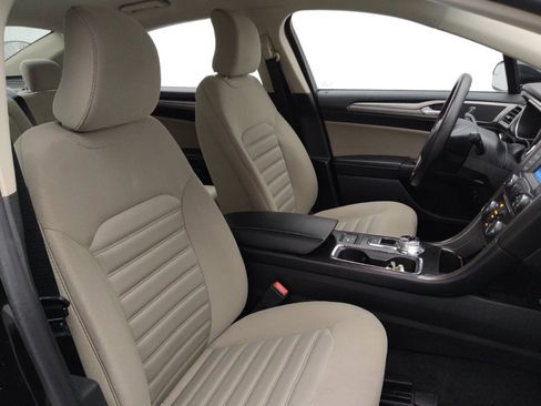 Used 2018 Ford Fusion S image 21